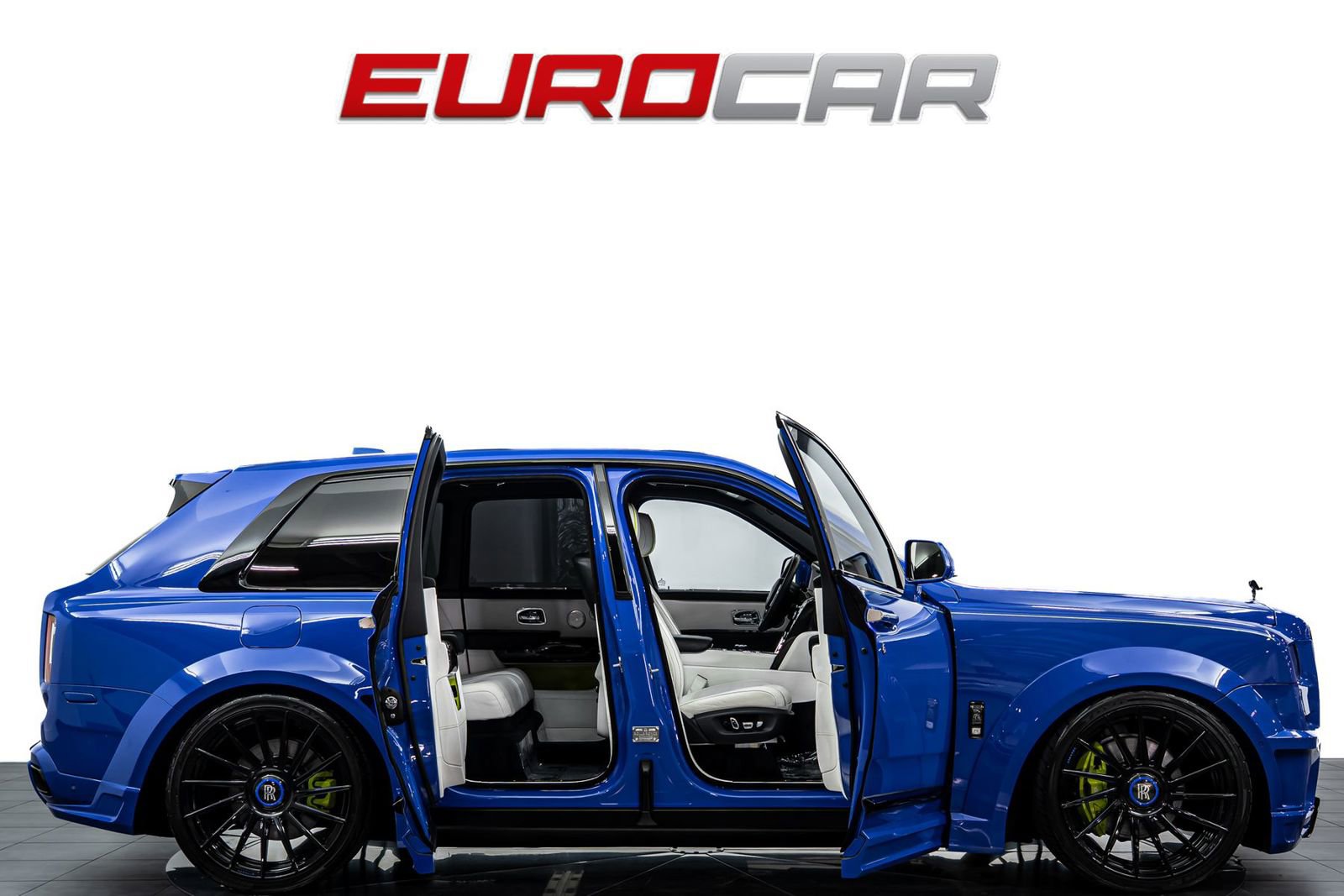 Used 2021 Rolls-Royce Cullinan Black Badge image 8