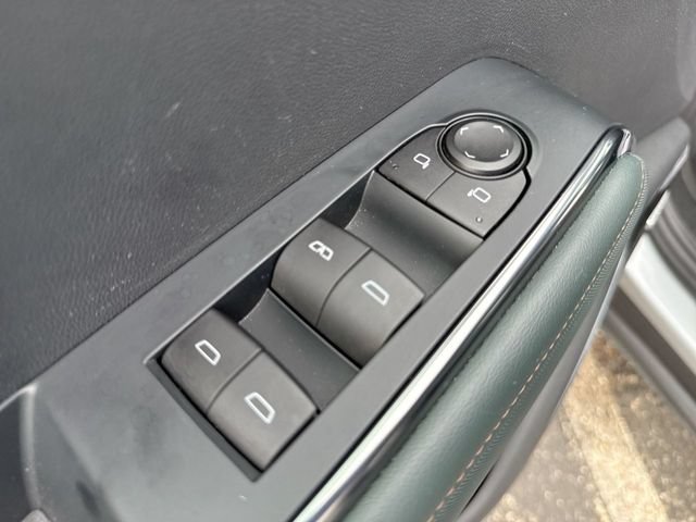 Used 2024 GMC Acadia AT4 w/ Luxury Package AWD/4WD image 13