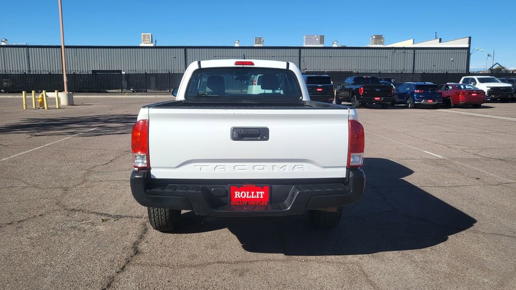 Used 2017 Toyota Tacoma SR image 7