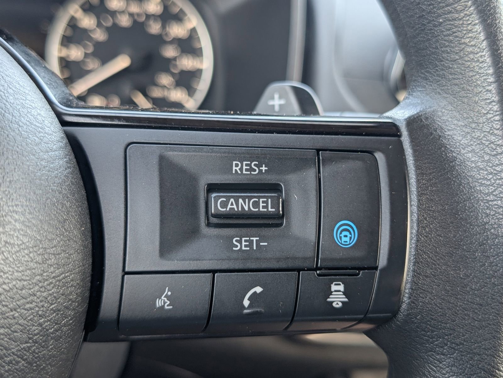 Used 2023 Nissan Rogue SV image 21