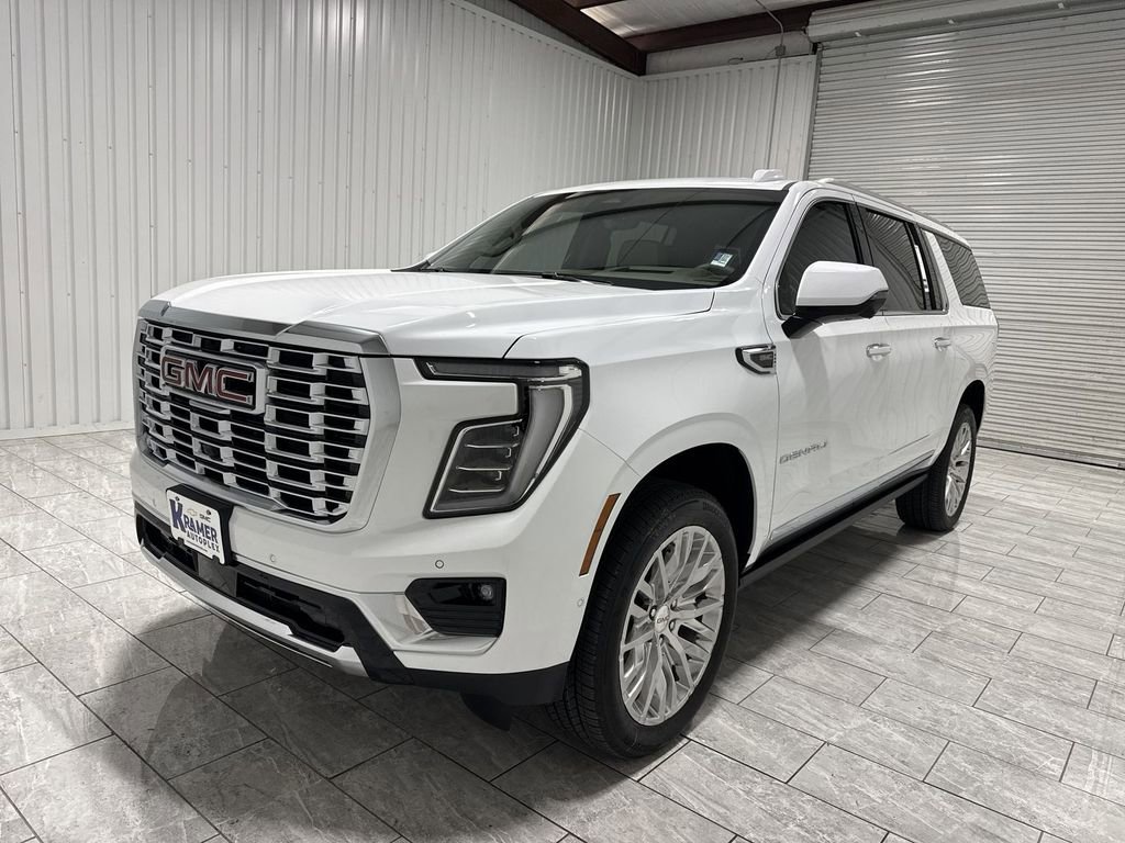New 2026 GMC Yukon XL Denali w/ Denali Reserve Package