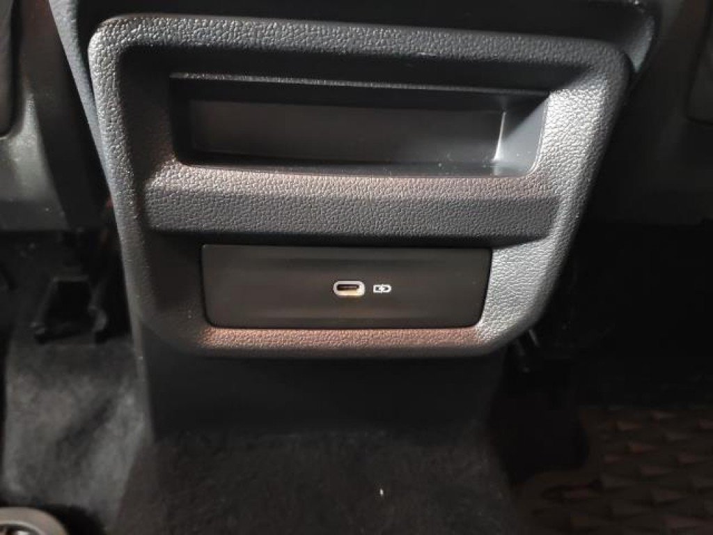Used 2022 Volkswagen Taos SE AWD/4WD image 10