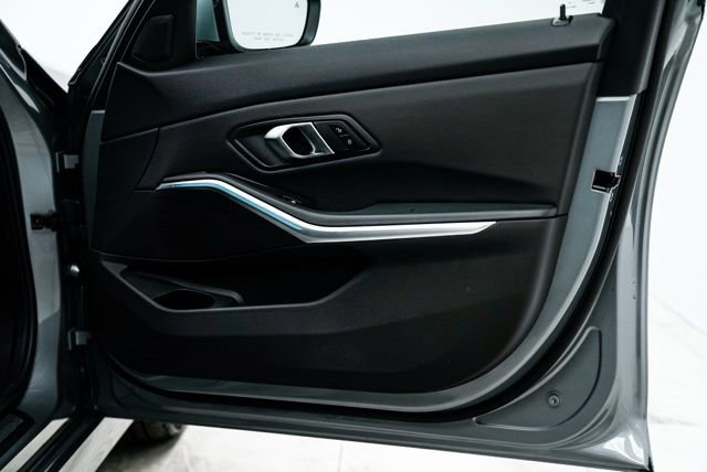 Used 2025 BMW 330i xDrive Sedan image 29