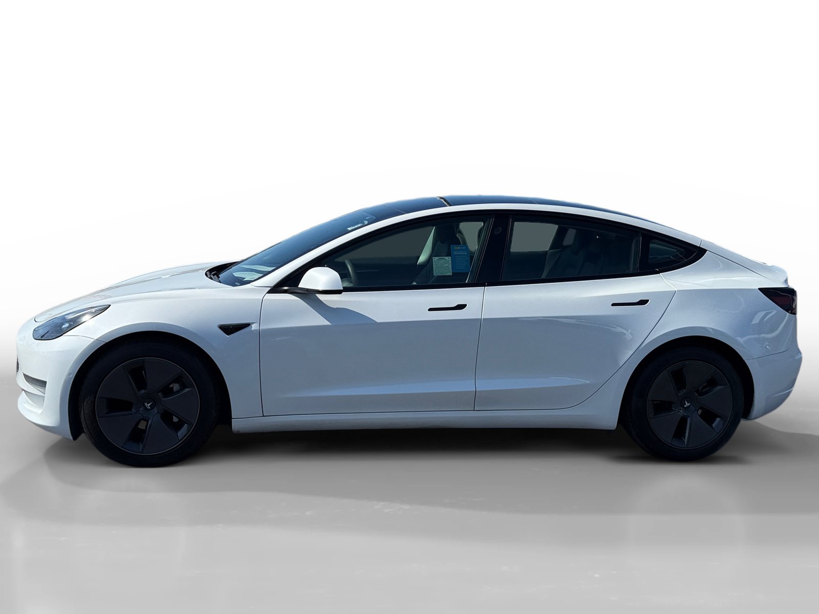 Used 2021 Tesla Model 3 Standard Range Plus RWD image 2
