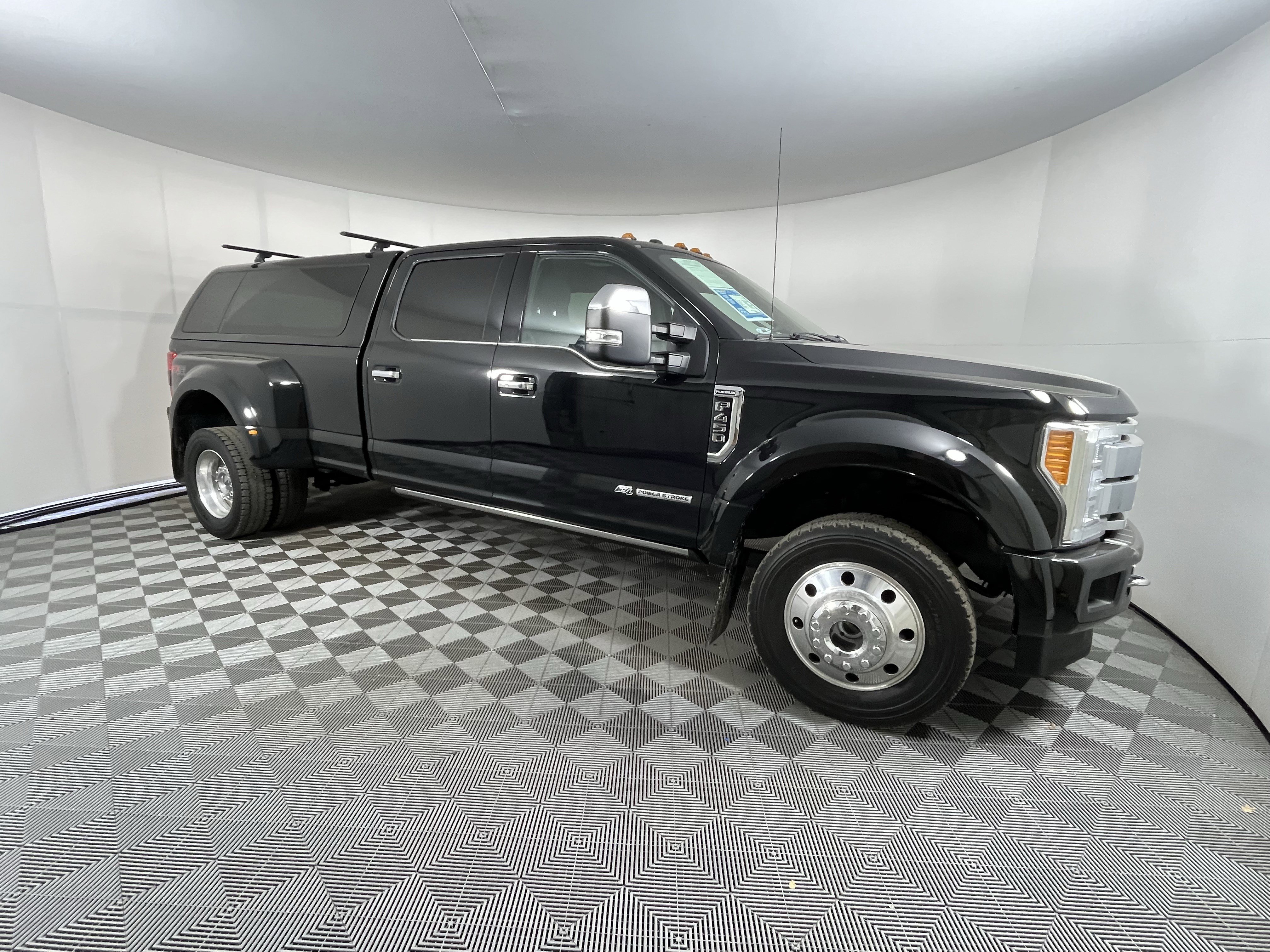 Used 2018 Ford F450 Platinum w/ Platinum Ultimate Package AWD/4WD image 7