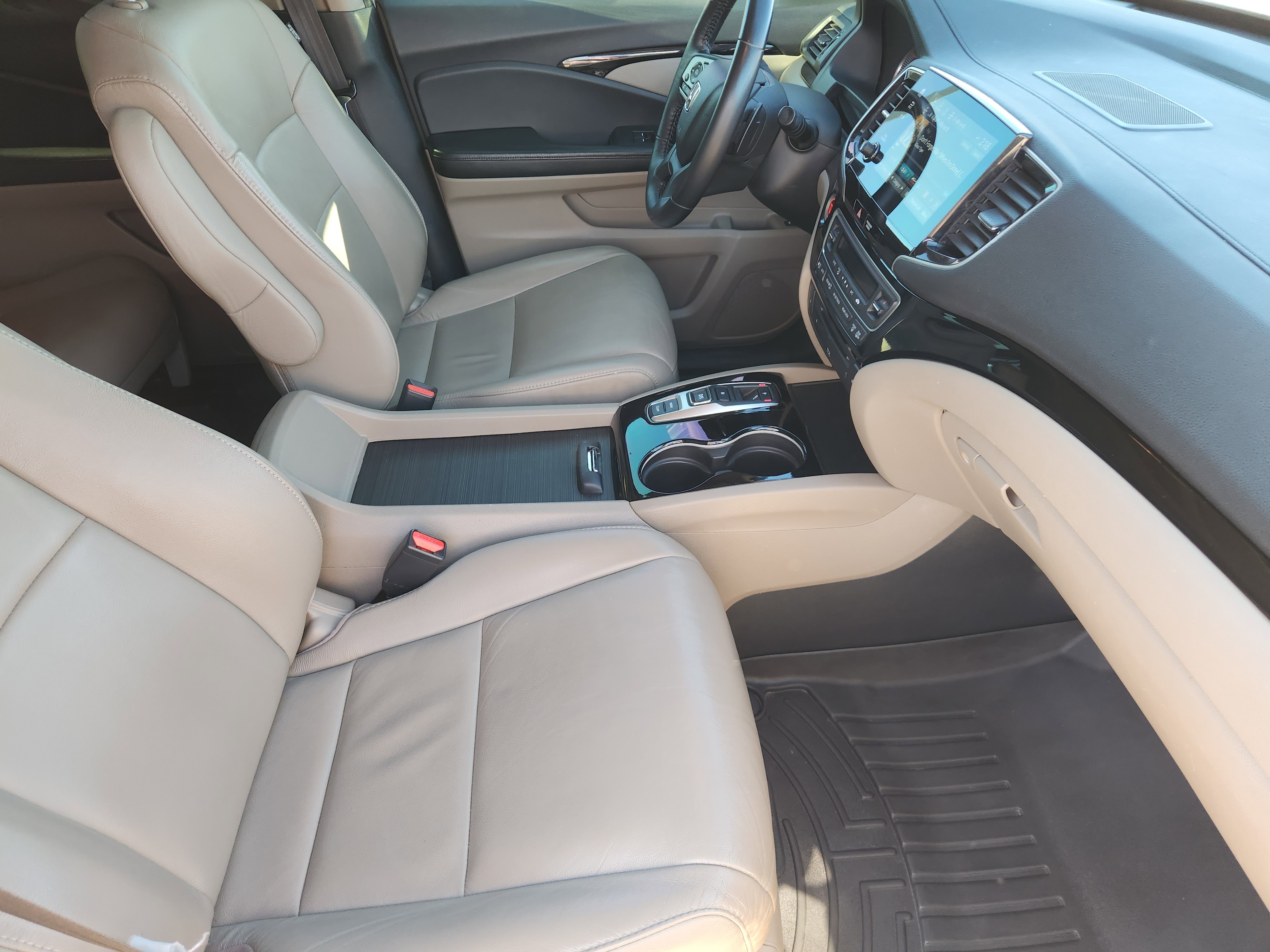 Used 2021 Honda Pilot Touring image 16