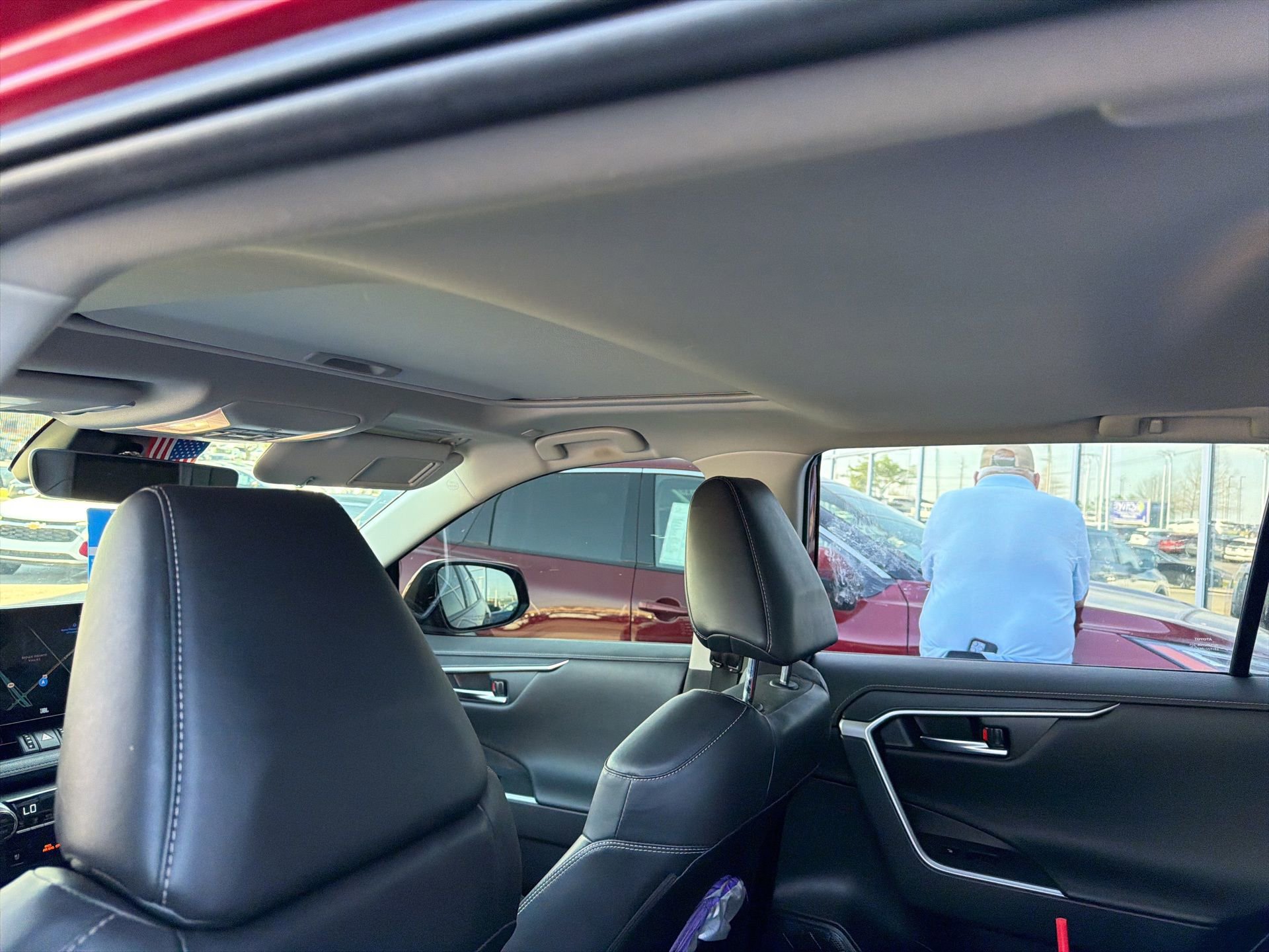 Used 2023 Toyota RAV4 Limited w/ Limited Grade Weather Package image 7