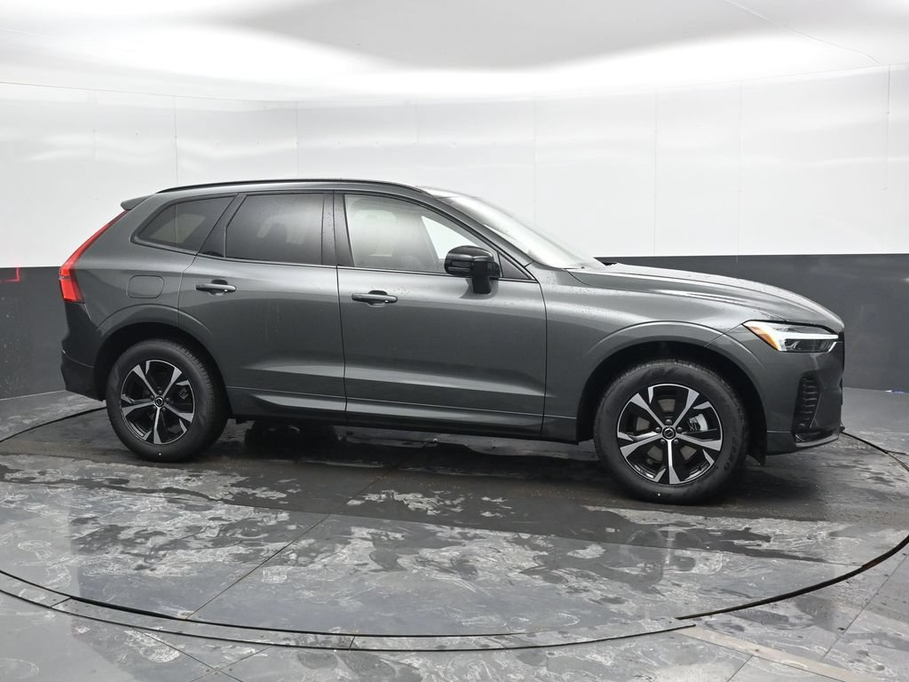 New 2026 Volvo XC60 B5 Core w/ Protection Package Premier AWD/4WD image 3