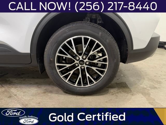 Used 2025 Ford Escape SE FWD image 8