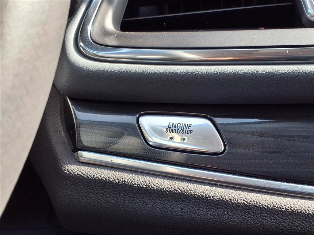 Used 2020 Buick Enclave Essence image 19