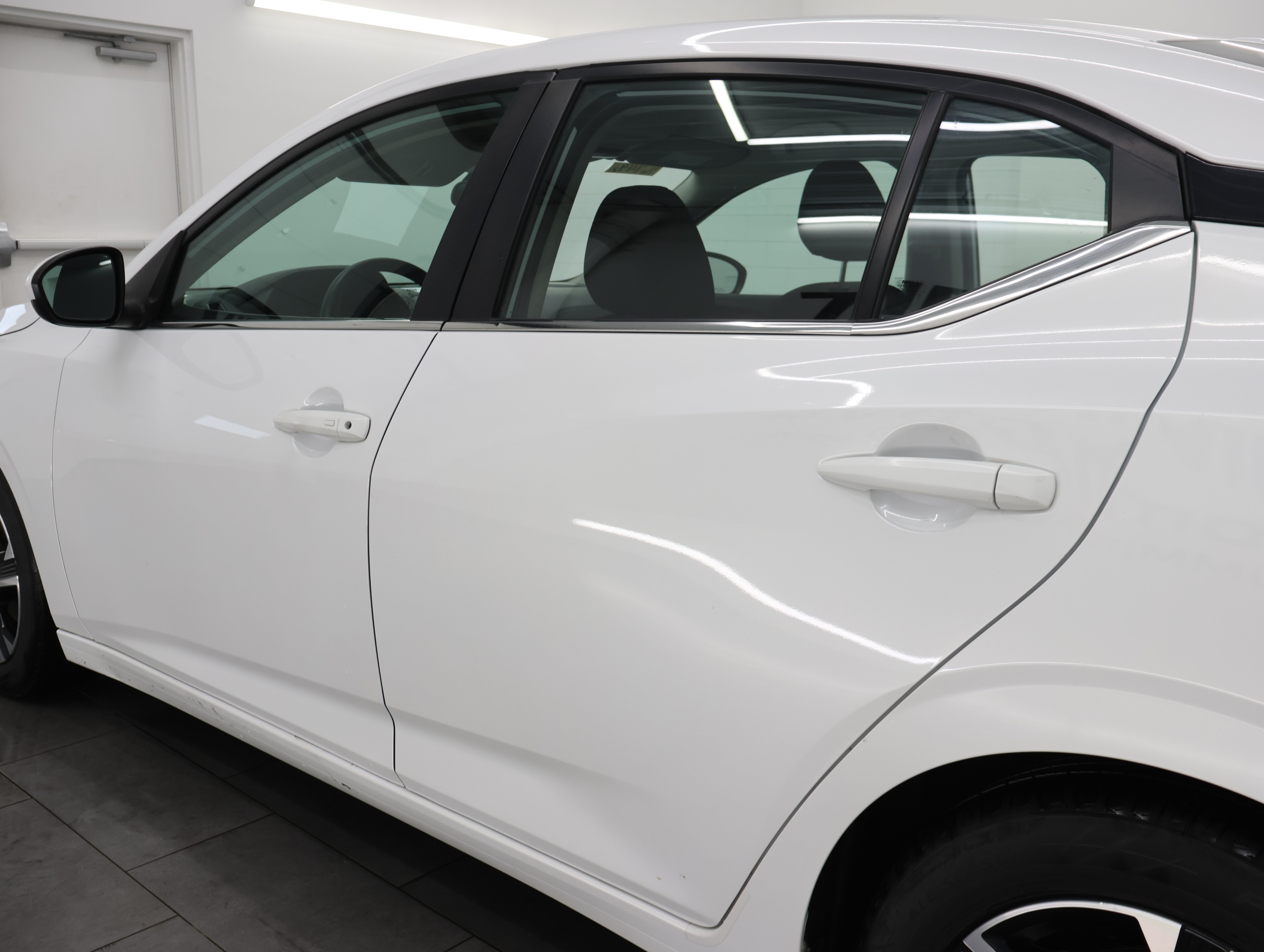 Used 2024 Nissan Sentra SV FWD image 31