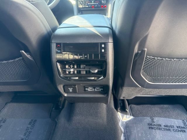 Certified 2024 Jeep Grand Cherokee L Altitude AWD/4WD image 32