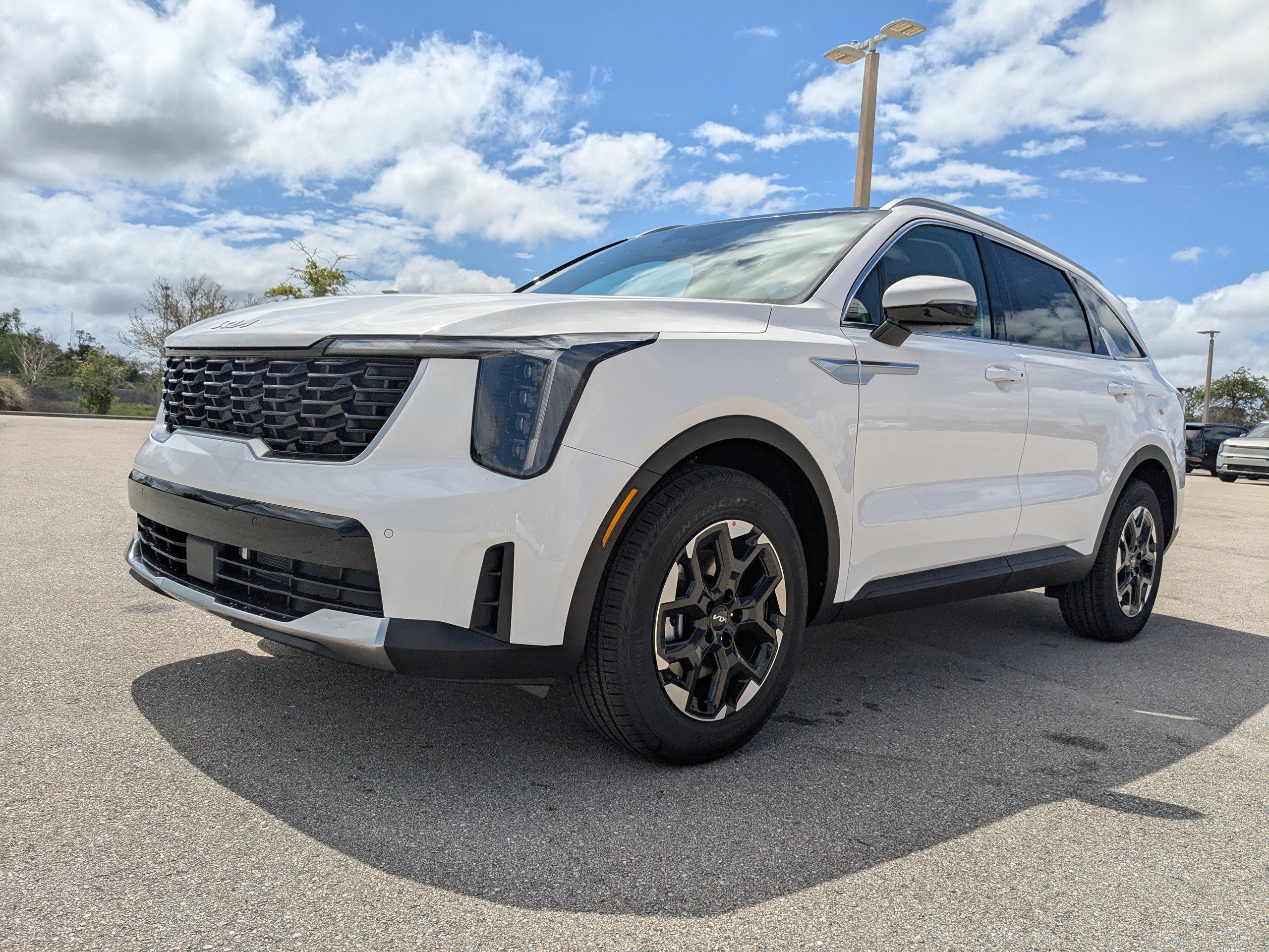 New 2026 Kia Sorento S w/ S Panoramic Sunroof Package FWD image 9