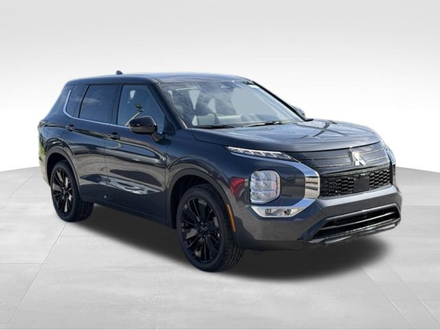 New 2026 Mitsubishi Outlander LE FWD image 7