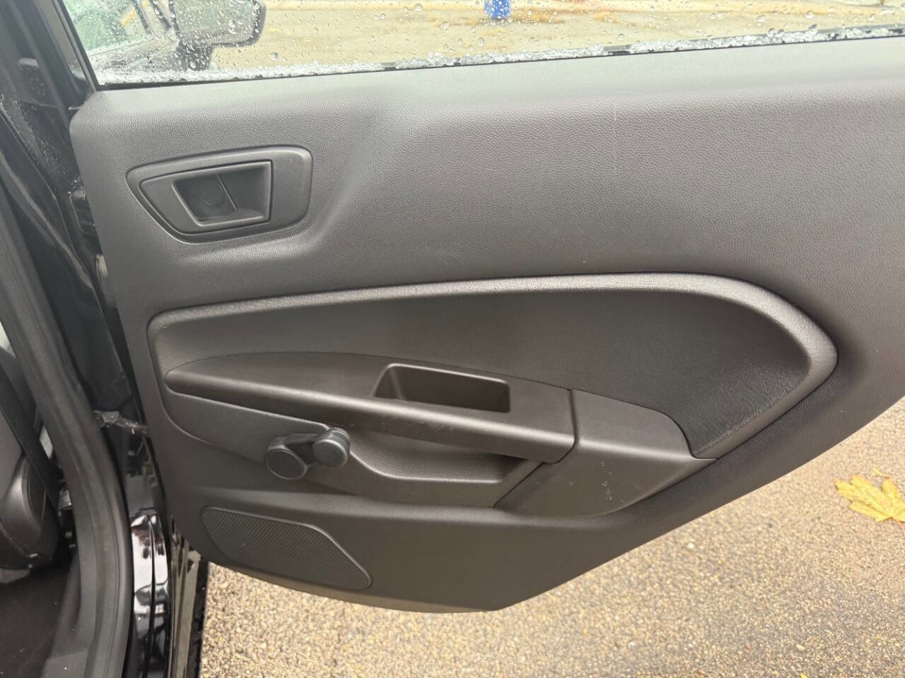 Used 2016 Ford Fiesta S image 29