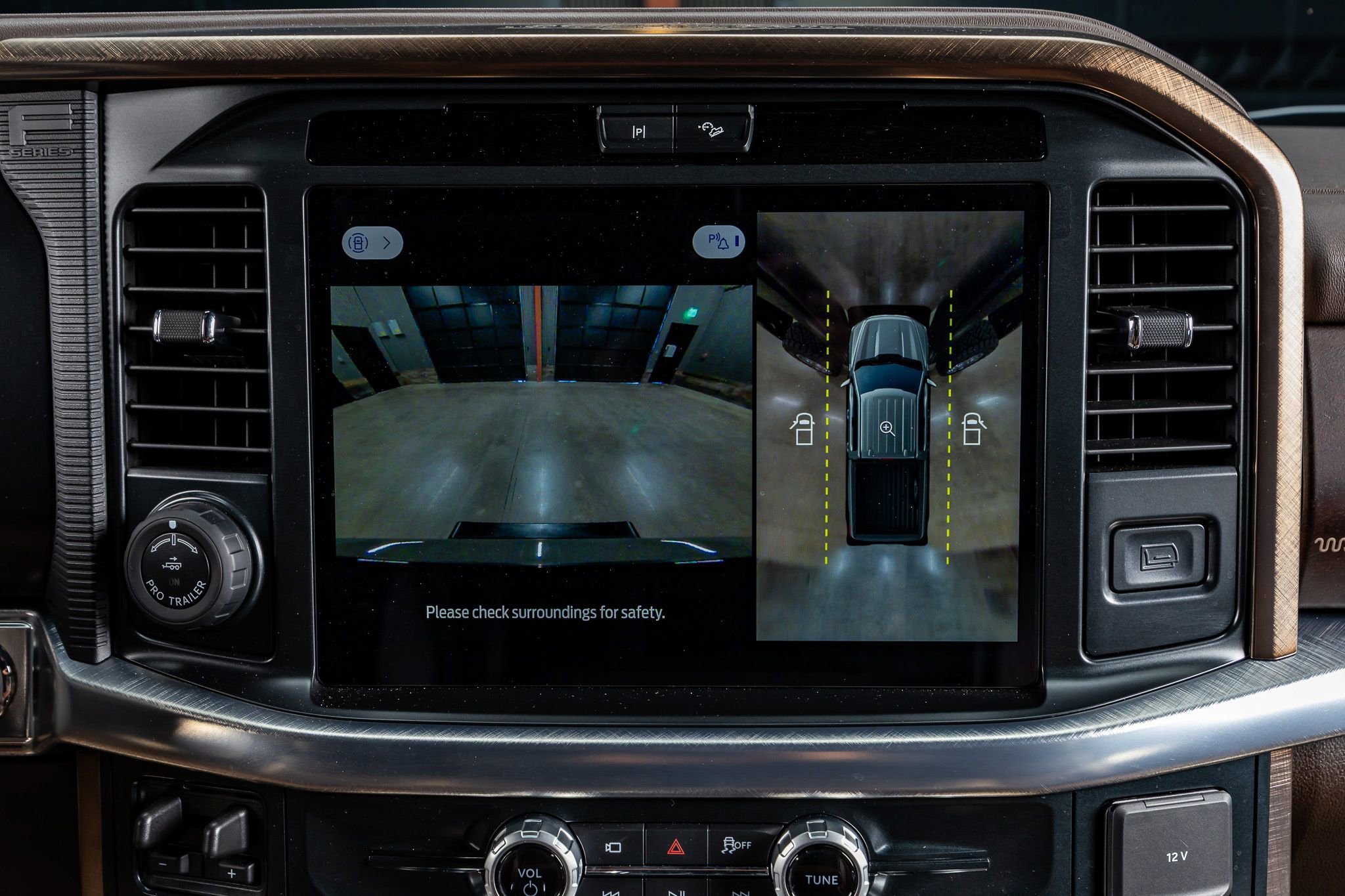 Used 2025 Ford F150 King Ranch w/ FX4 Off-Road Package image 26