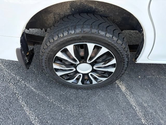 Used 2015 Nissan NV200 SV w/ Technology Package FWD image 10