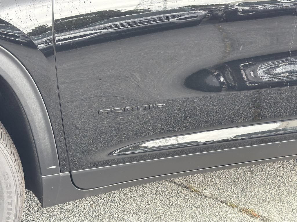 New 2026 GMC Acadia Elevation w/ Black Edition FWD image 9