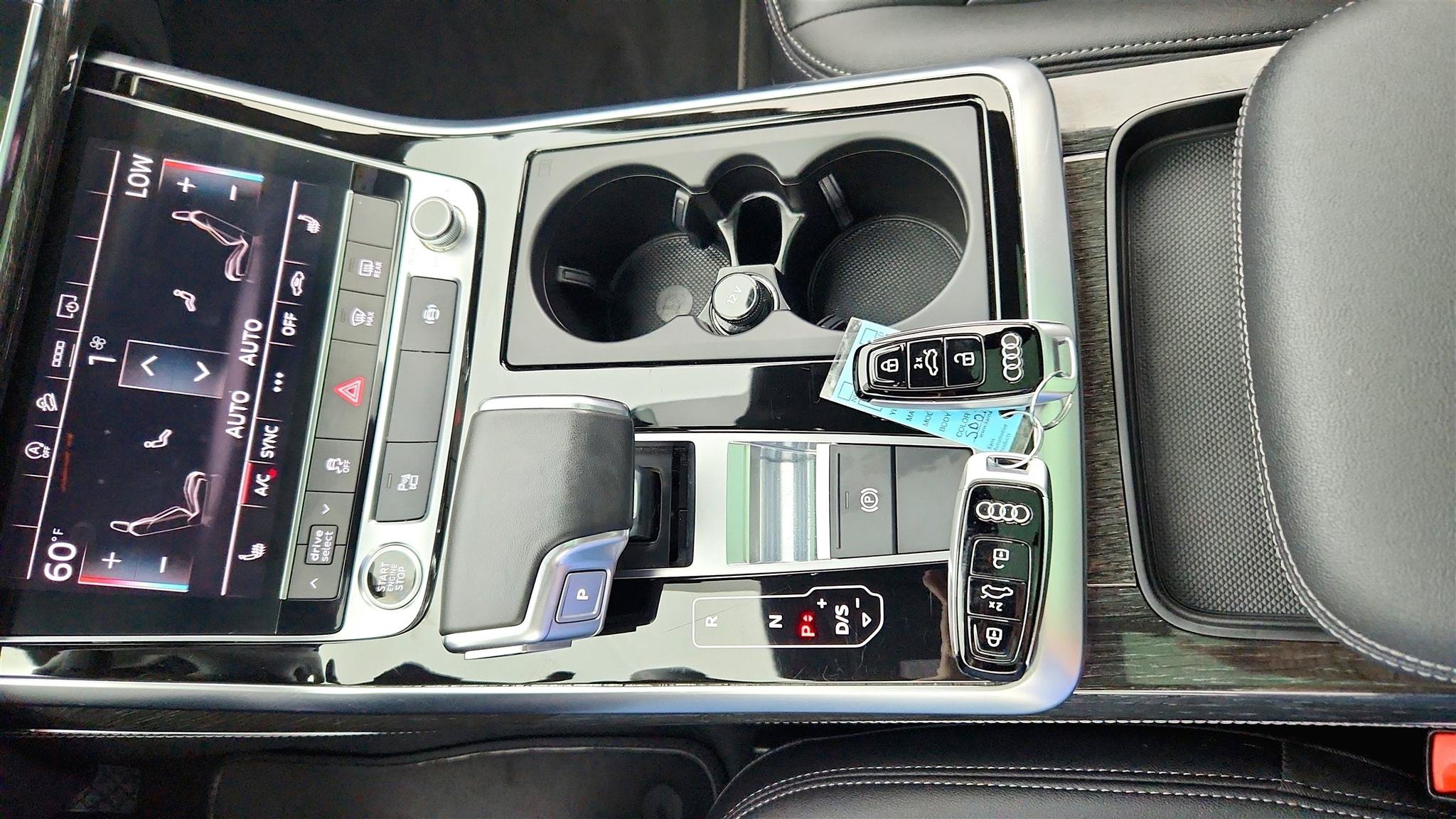 Used 2025 Audi Q7 3.0T Premium Plus AWD/4WD image 32