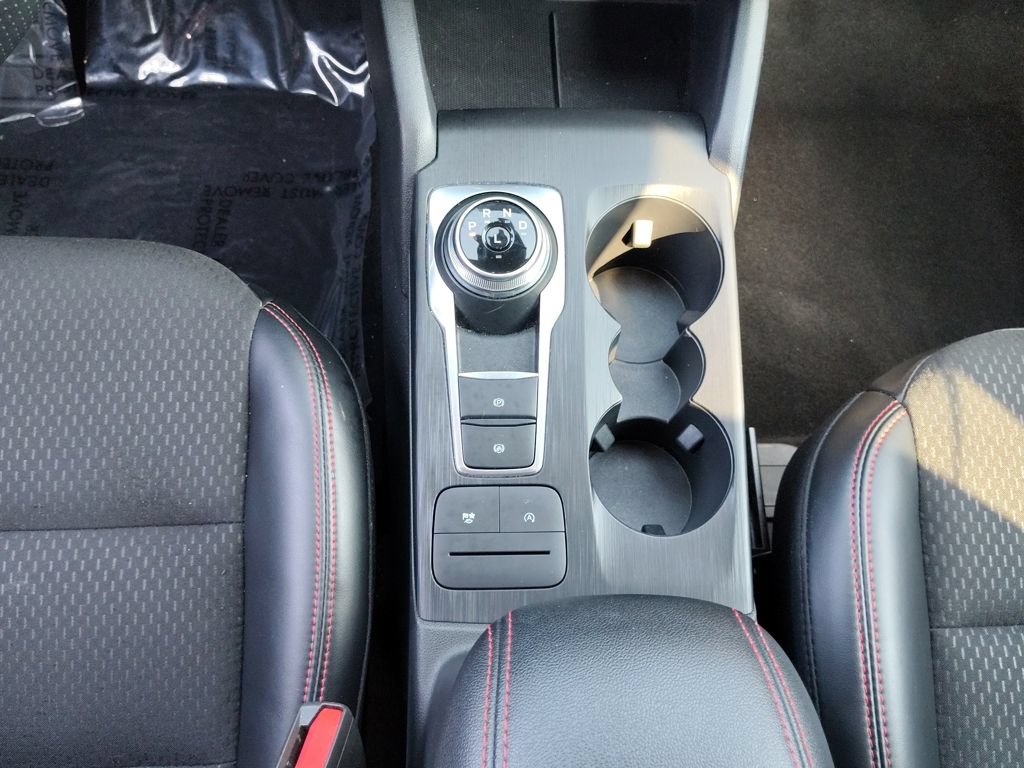 Used 2025 Ford Escape ST-Line Select AWD/4WD image 39