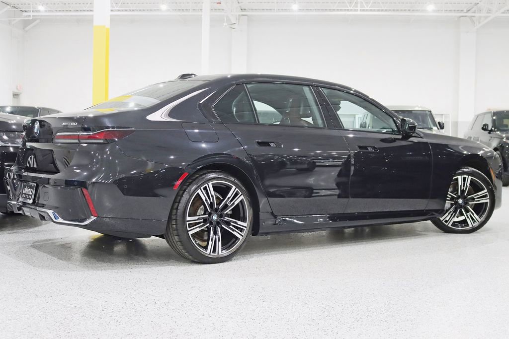 Used 2023 BMW i7 xDrive60 w/ Executive Package 2 image 10