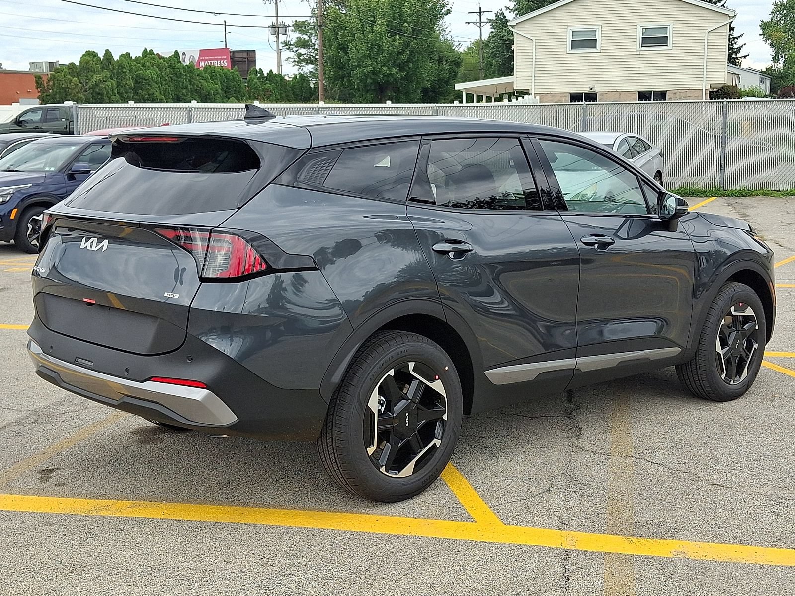 New 2027 Kia Sportage S AWD/4WD image 3