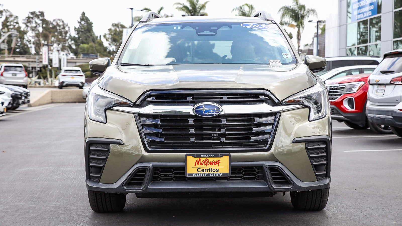 Used 2024 Subaru Ascent Premium w/ Convenience Package image 4