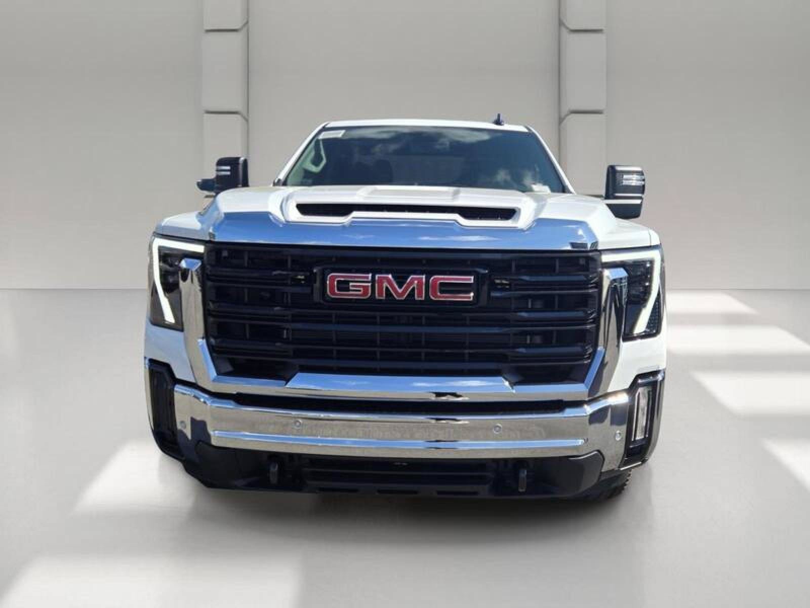New 2026 GMC Sierra 2500 Pro w/ 1SA Pro Safety Plus Package AWD/4WD image 2