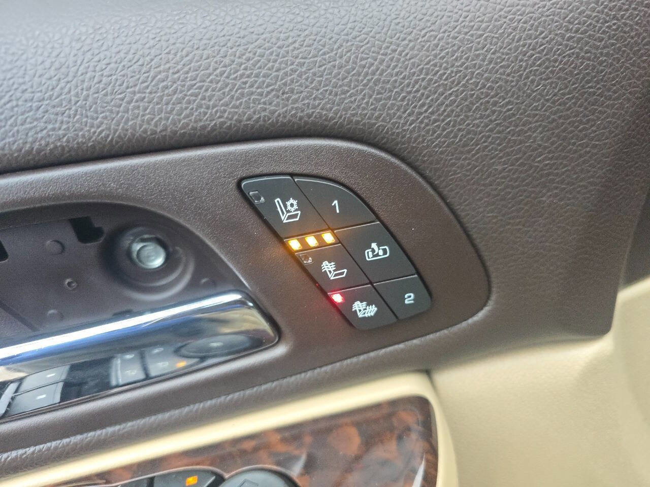 Used 2013 GMC Yukon Denali image 8