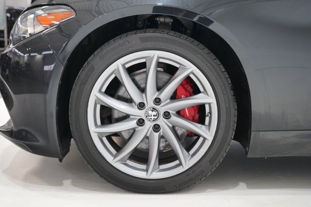 Used 2022 Alfa Romeo Giulia Ti image 11