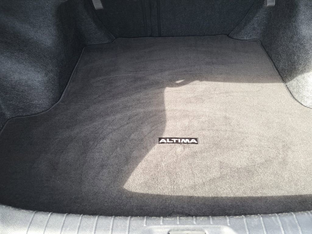 Used 2025 Nissan Altima 2.5 SV image 24