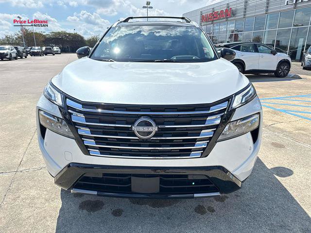Certified 2026 Nissan Rogue Platinum w/ Platinum Premium Package AWD/4WD image 2