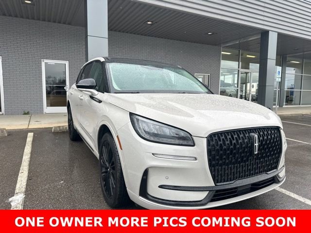 Used 2023 Lincoln Corsair Standard w/ Equipment Group 101A image 4