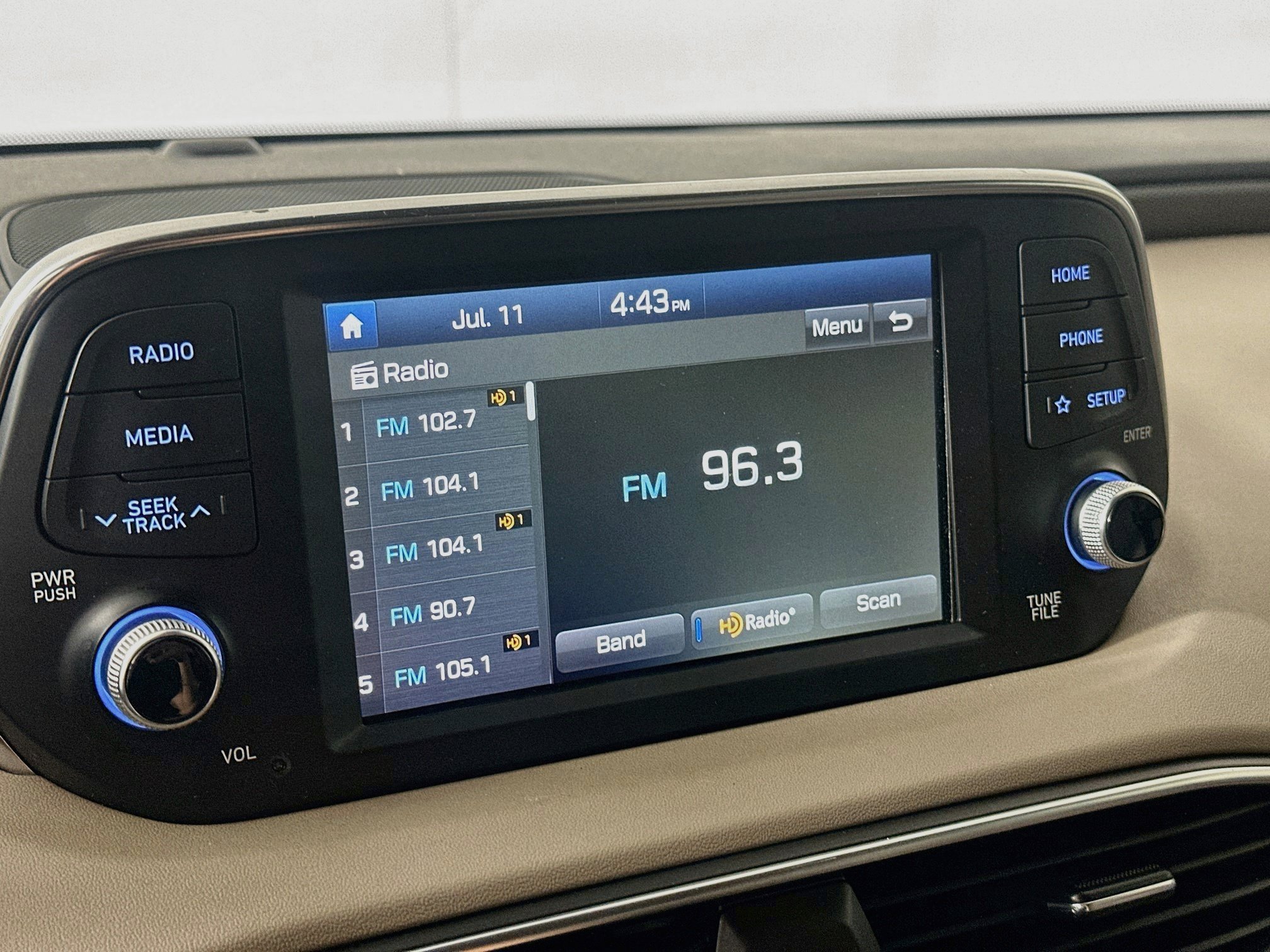 Used 2019 Hyundai Santa Fe Limited w/ Cargo Package FWD image 21