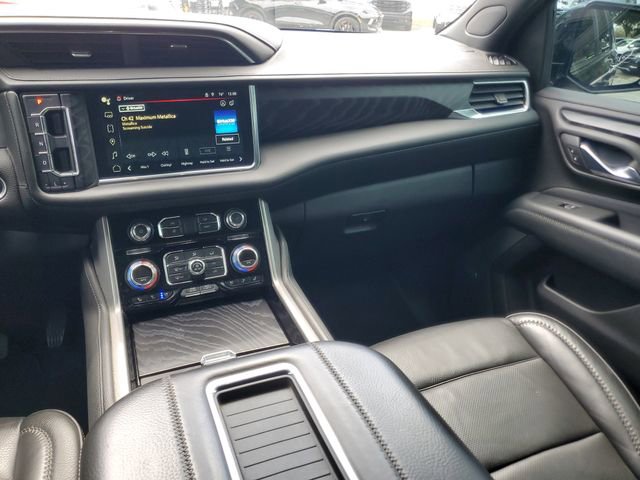 Used 2022 GMC Yukon XL Denali image 16
