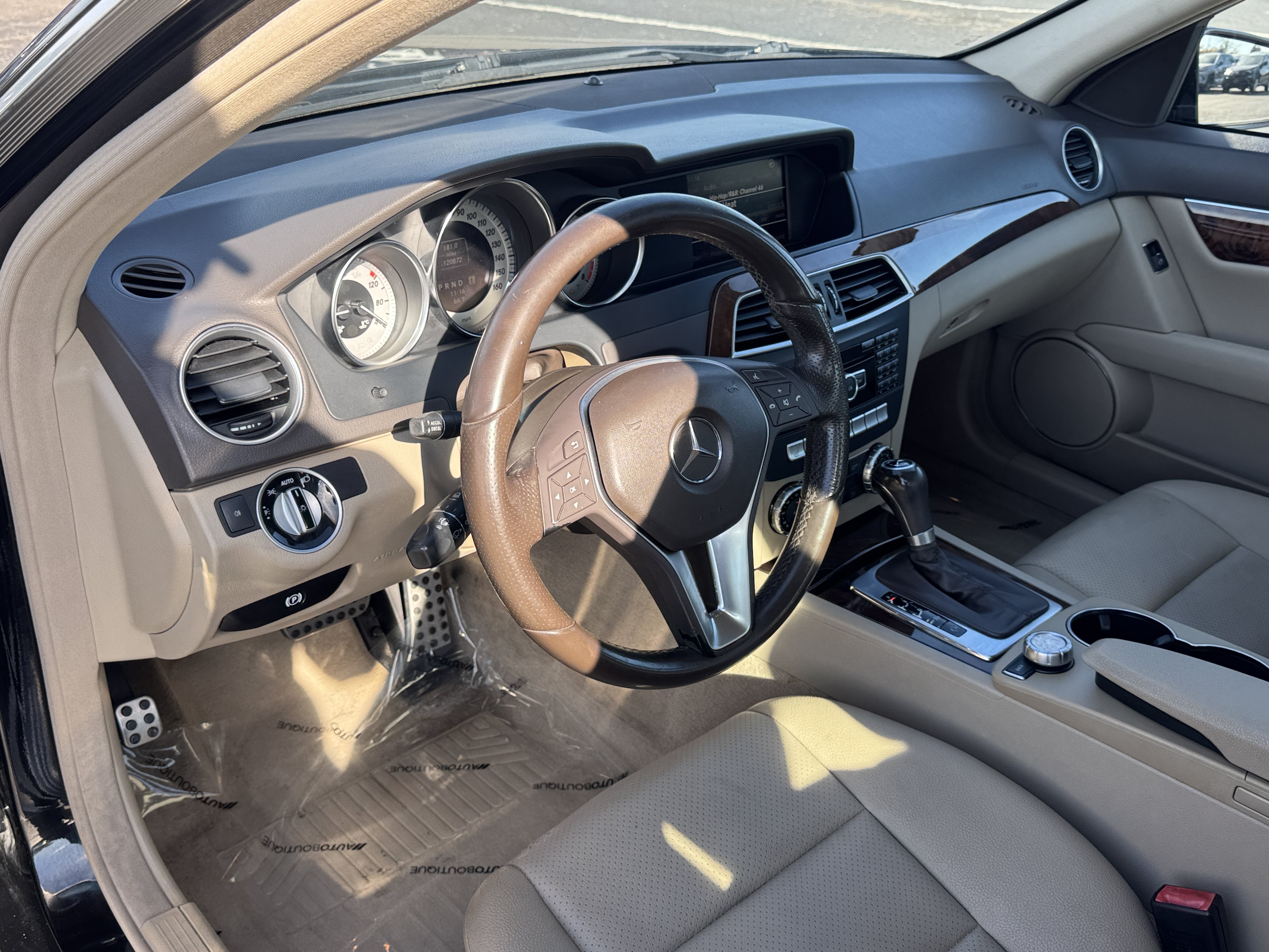 Used 2012 Mercedes-Benz C 300 4MATIC Sedan image 5
