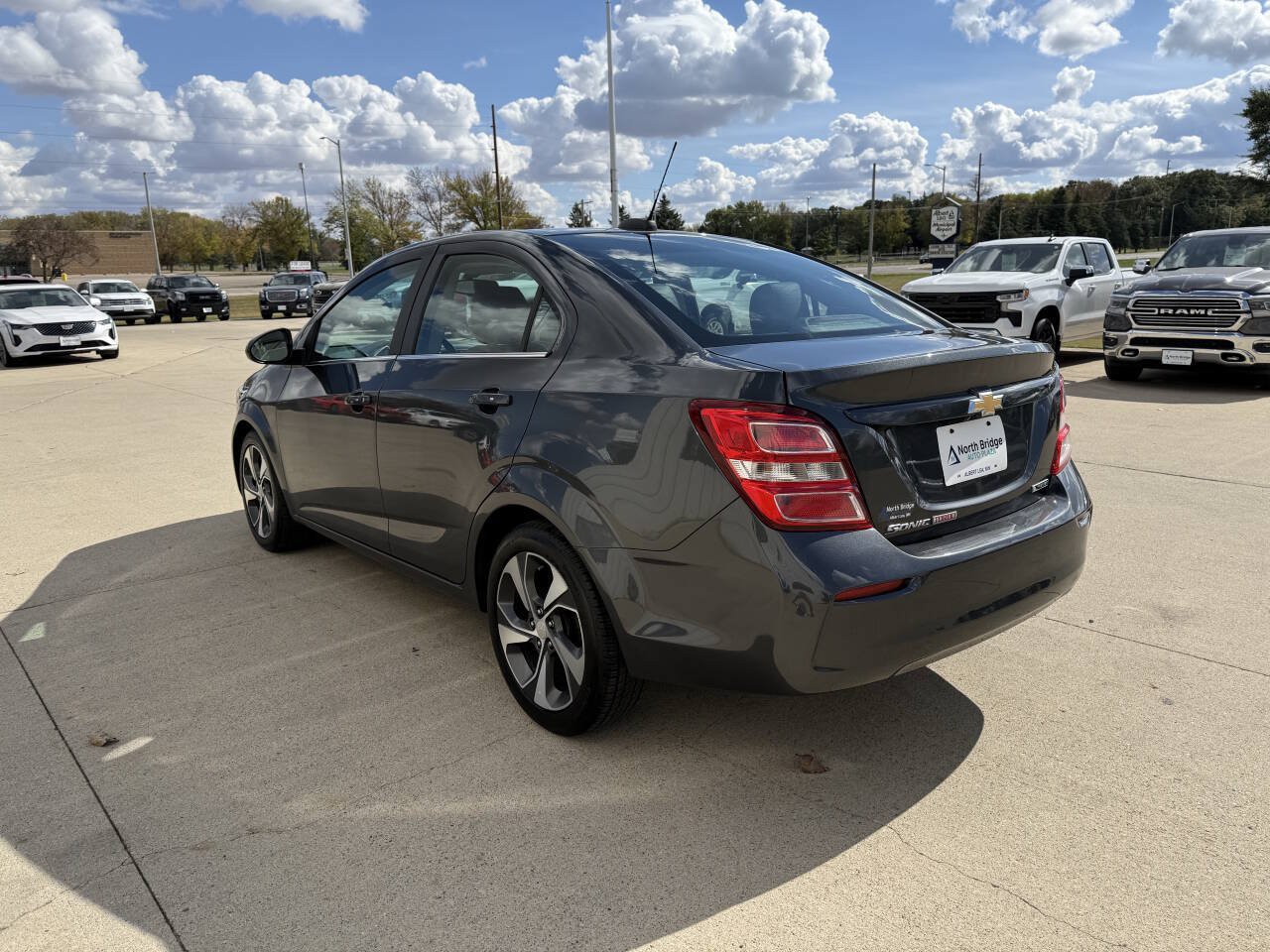 Used 2017 Chevrolet Sonic Premier FWD image 3