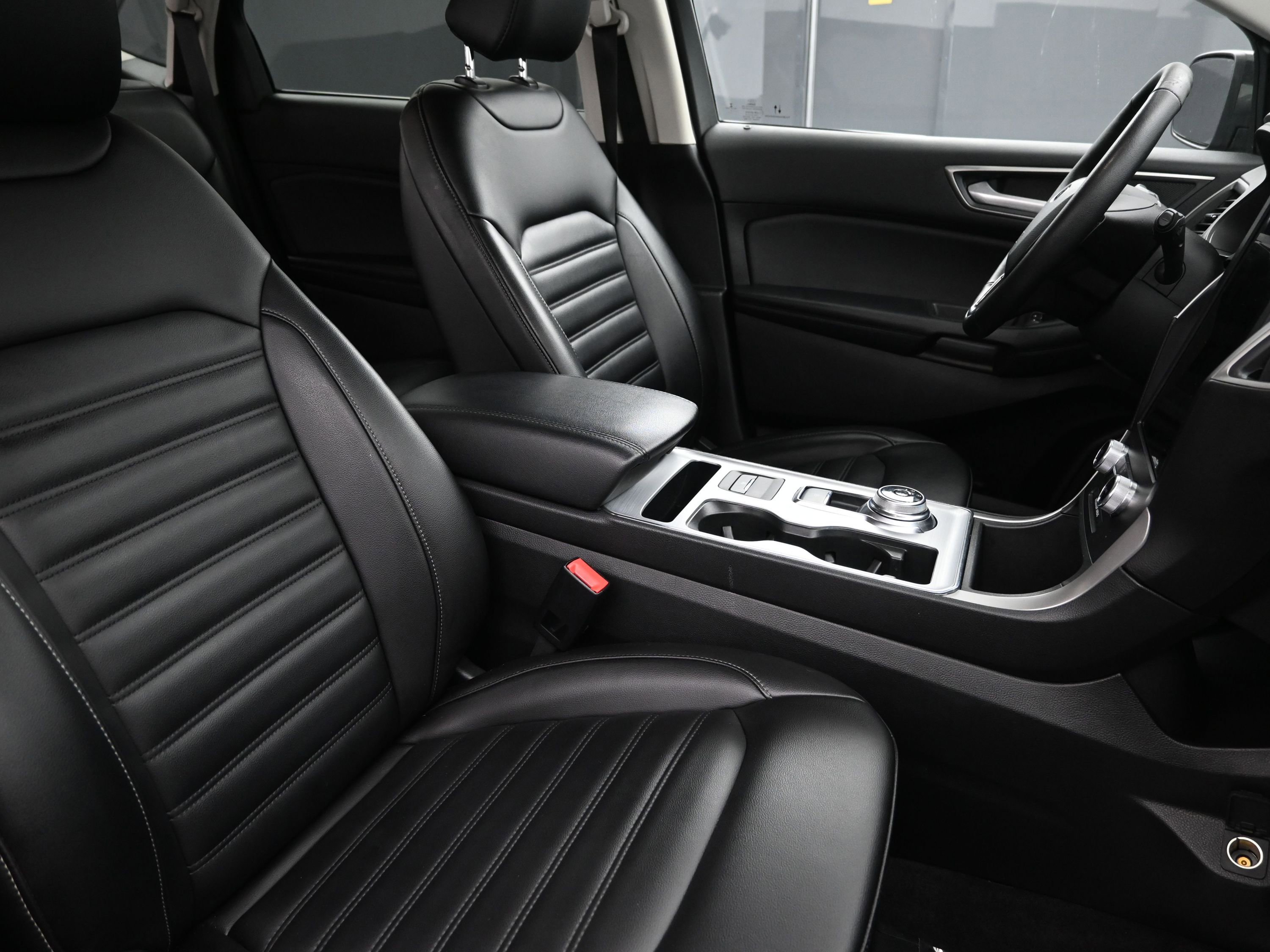 Used 2022 Ford Edge SEL image 27