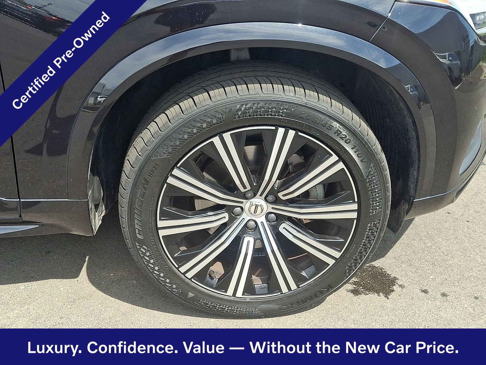 Certified 2023 Volvo XC90 B6 Core w/ Protection Package Premier image 9