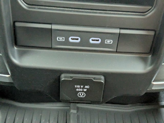 New 2026 RAM 3500 Big Horn AWD/4WD image 15