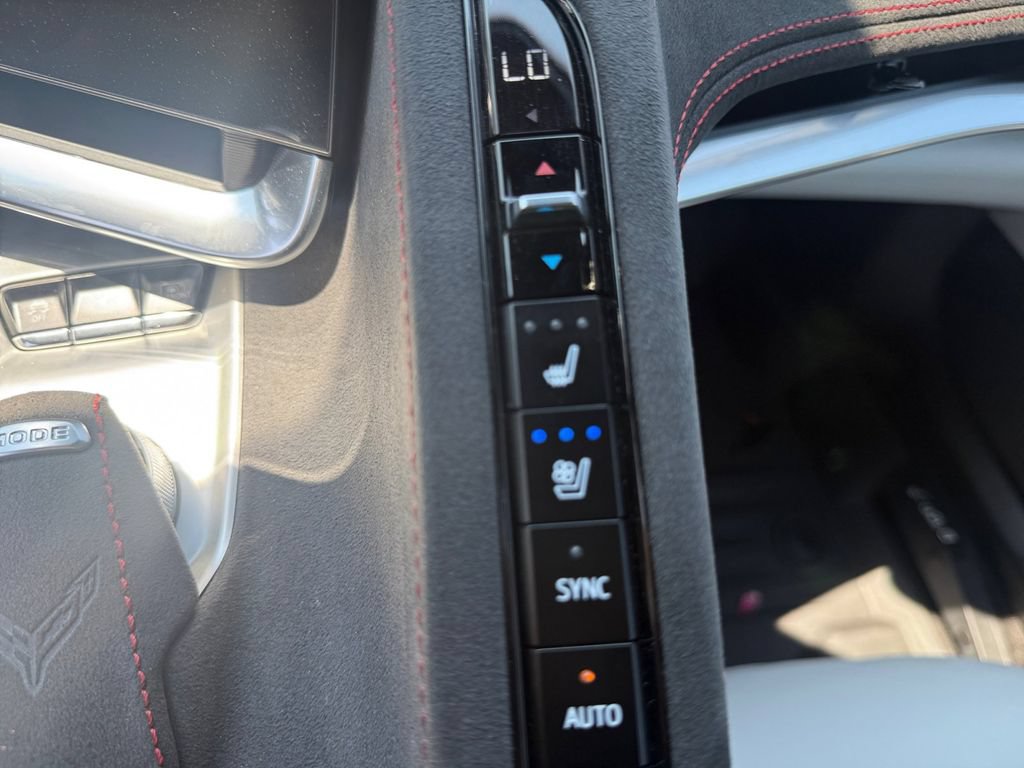 Used 2023 Chevrolet Corvette Stingray Premium Cpe w/ Z51 Performance Package RWD image 25
