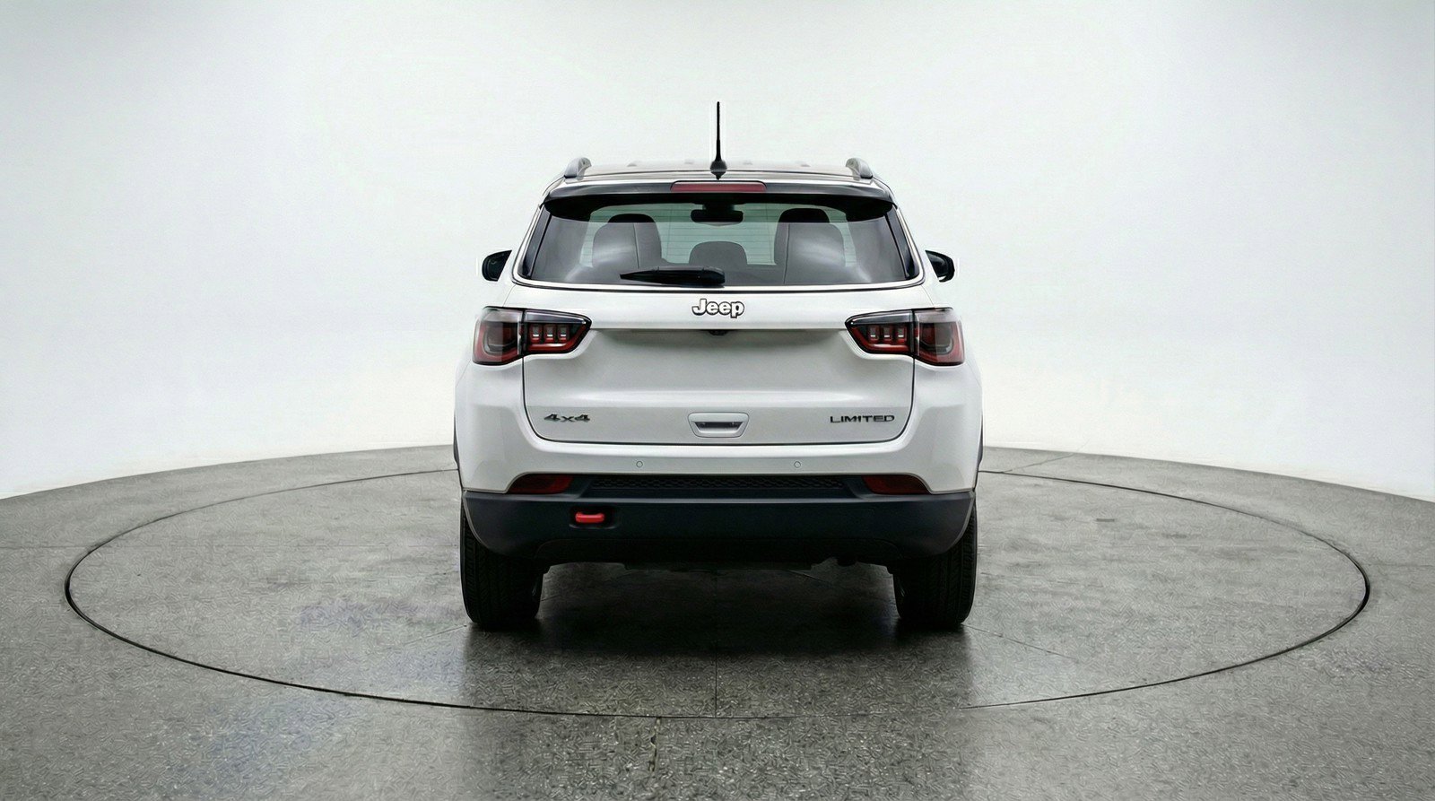 Used 2025 Jeep Compass Trailhawk AWD/4WD image 7