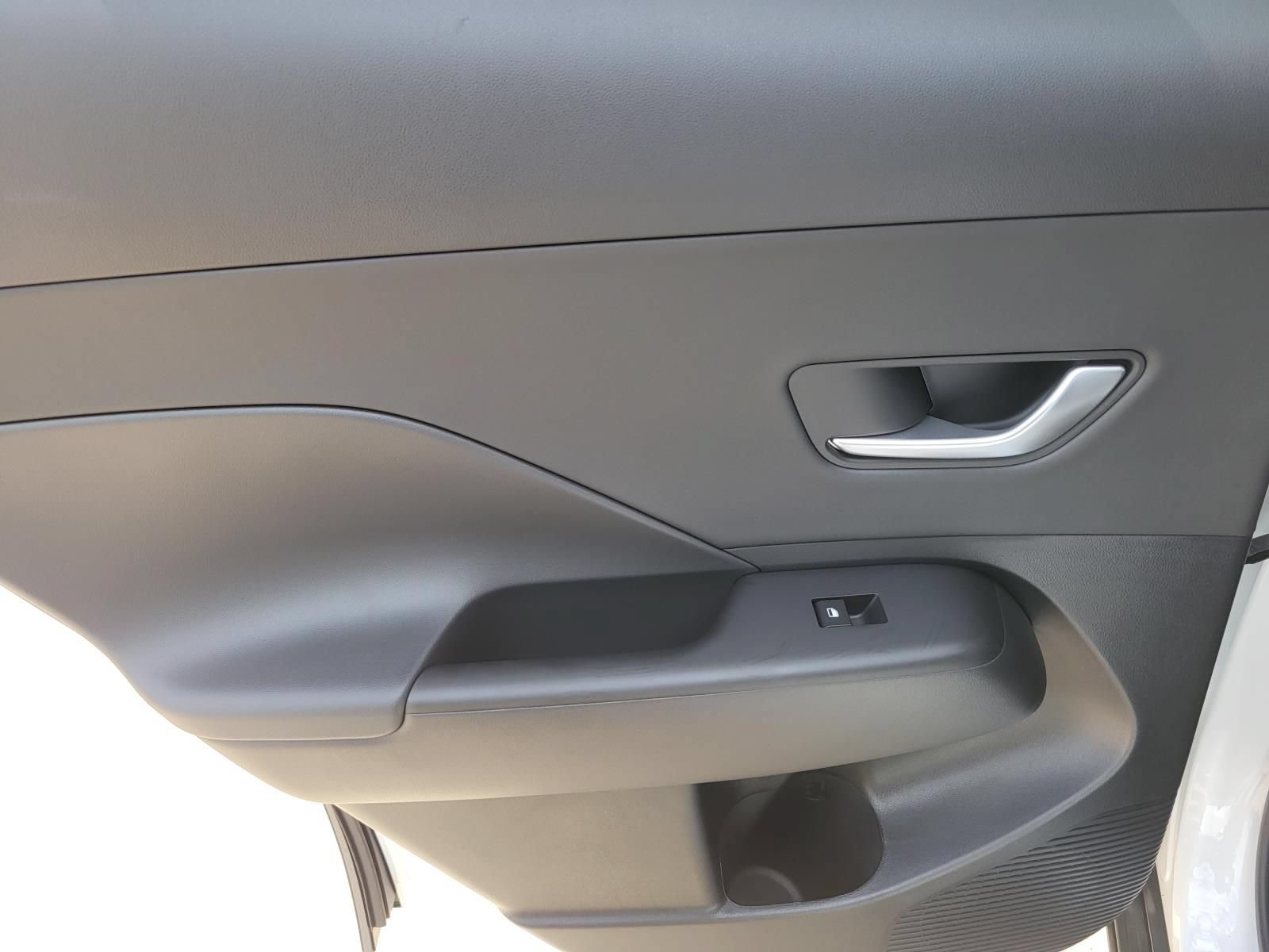 New 2026 Hyundai Kona SEL Premium FWD image 11