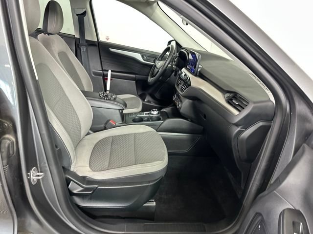 Used 2022 Ford Escape SE w/ Cold Weather Package image 27