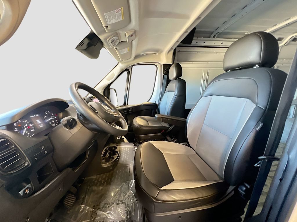 Used 2024 RAM ProMaster 2500 w/ Convenience Group FWD image 18