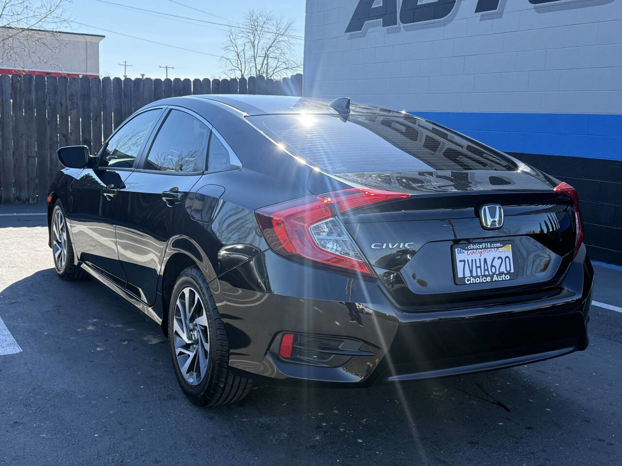 Used 2017 Honda Civic EX image 4