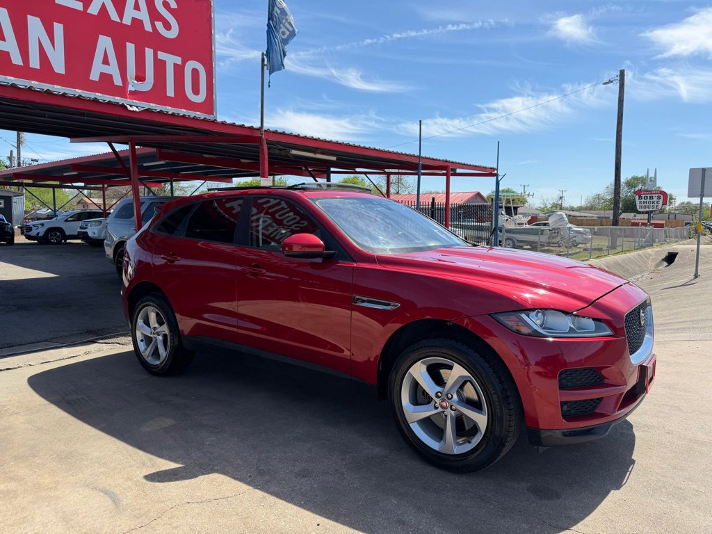 Used 2017 Jaguar F-PACE Premium image 27