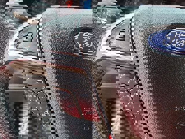 Used 2023 Ford Edge SEL image 20