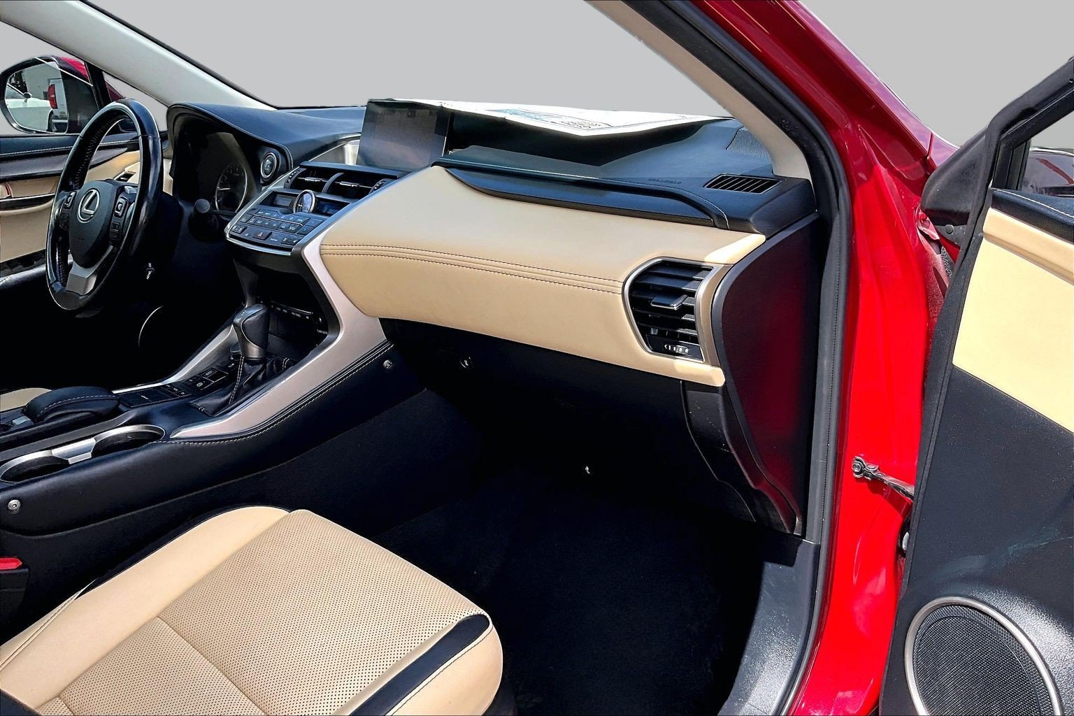 Used 2016 Lexus NX 200t FWD w/ Premium Package image 15