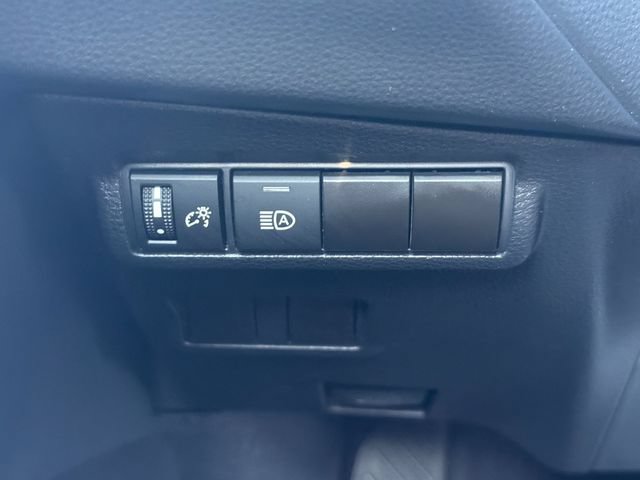 Used 2024 Toyota Corolla Cross LE FWD image 26
